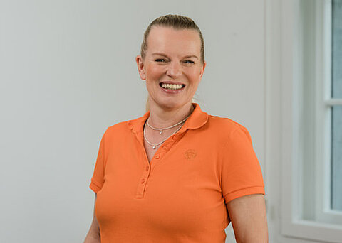 Mitarbeiterin Claudia Neu